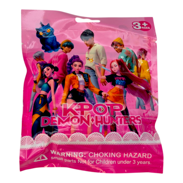 Фигурка изненада, Кукла Кей-поп, Ловци на демони (K-Pop Demon Hunters)16 х 13 см, 24 броя в стек