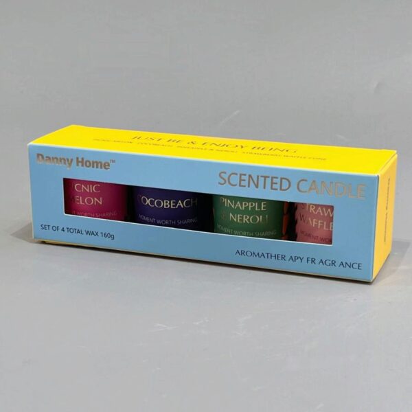 Комплект от 4 броя ароматизирани свещи в стъкло, Danny Home, 4 х 40 g